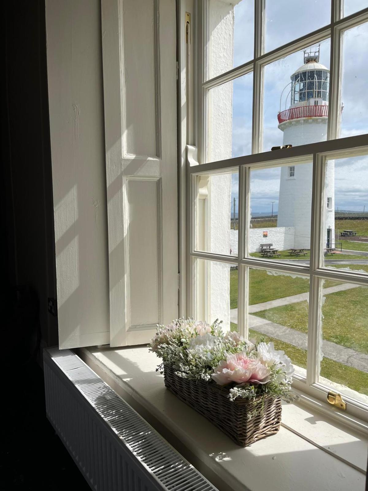 Loop Head Lighthouse Attendant'S Cottage Kilbaha Экстерьер фото